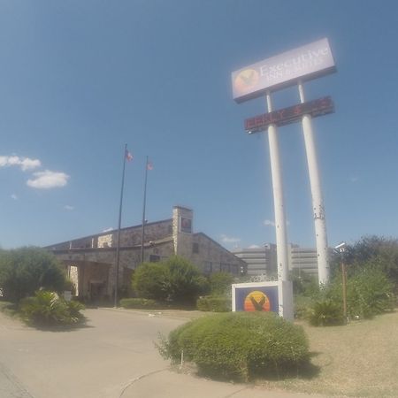 Executive Inn And Suites Waco Eksteriør billede